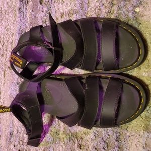 Dr marten sandals sz 8